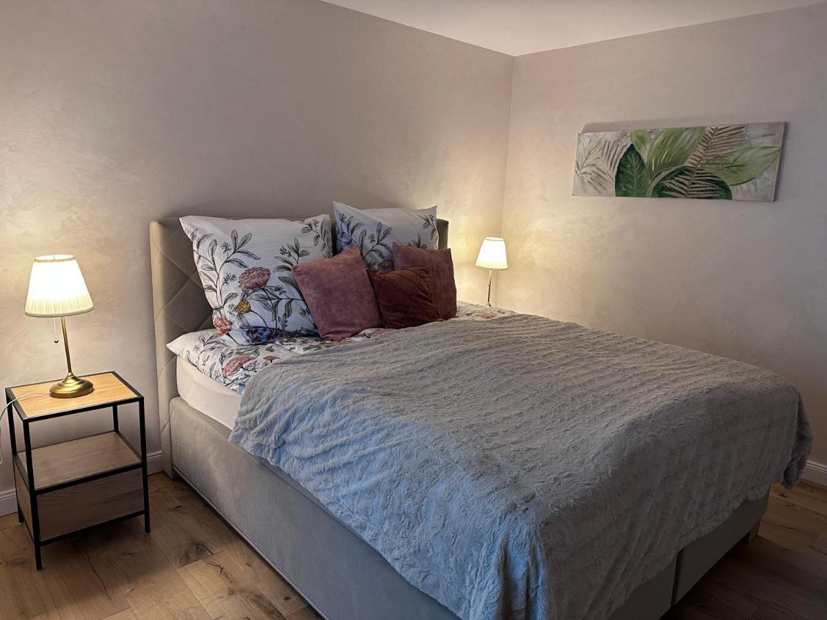 Fewo By Hd Mit Parkplatz, Wallbox, Wintergarten Bad Salzuflen Eksteriør bilde